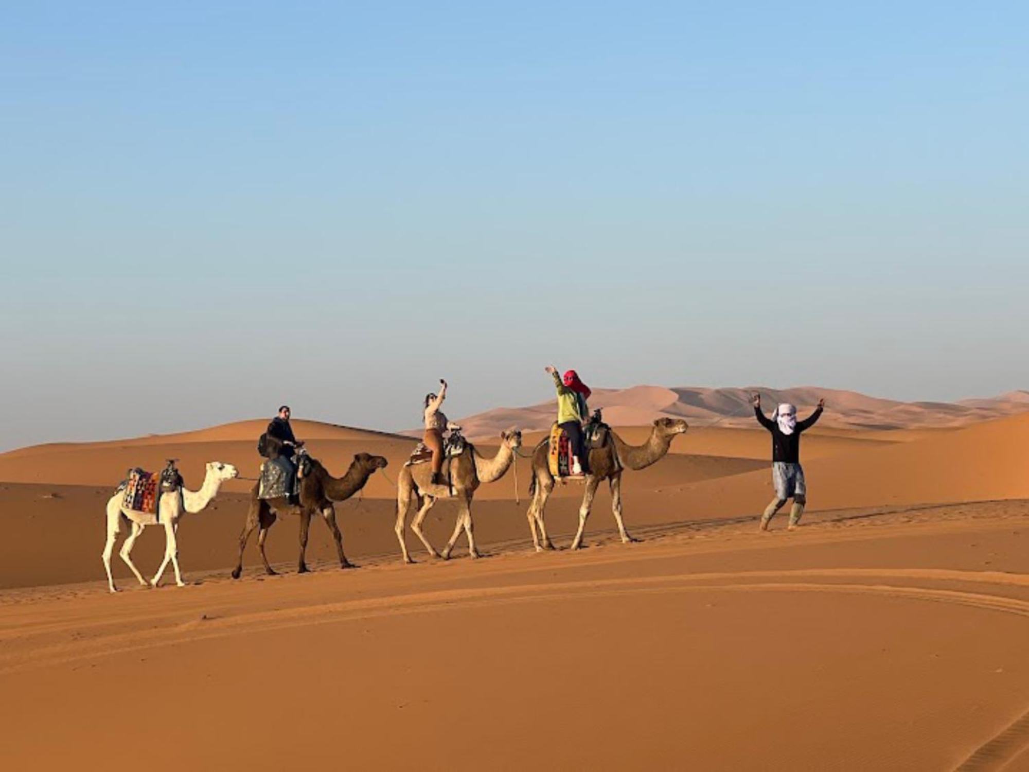 Merzouga Desert Campsite &Activities מראה חיצוני תמונה